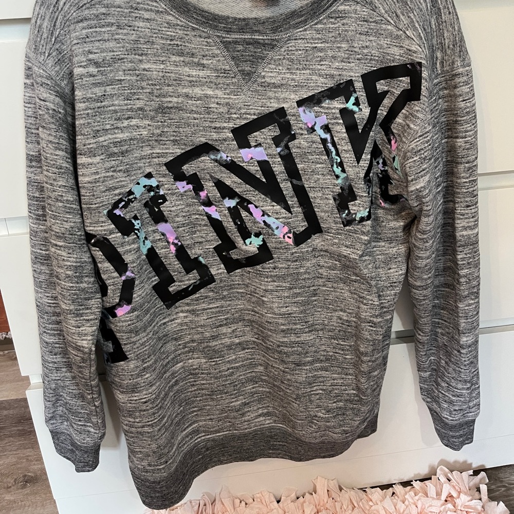 Victoria’s Secret PINK long sleeve crewneck